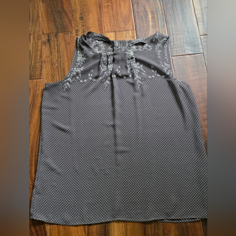 Black and White Sleeveless Blouse